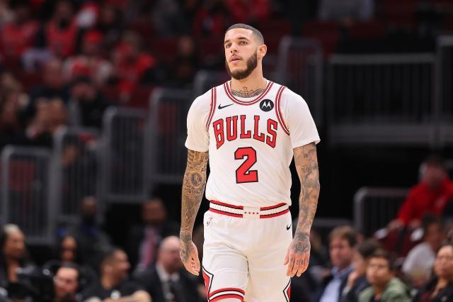 天天盈球网-公牛超市再度开张 拉文&amp;武器&amp;球哥均被摆上货架