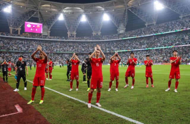 【话题】我们究竟在批评国足和李铁什么？